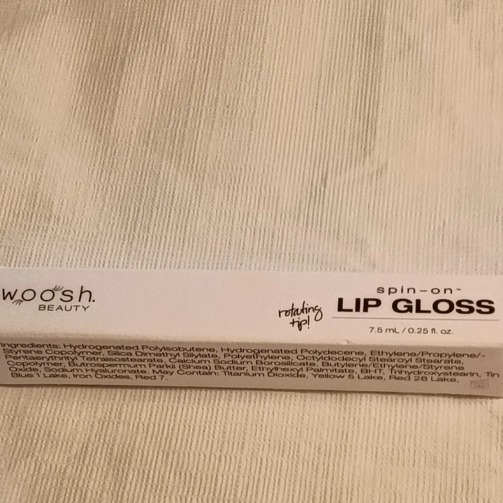 Woosh Beauty Spin On Lip Gloss Glimmer NIP